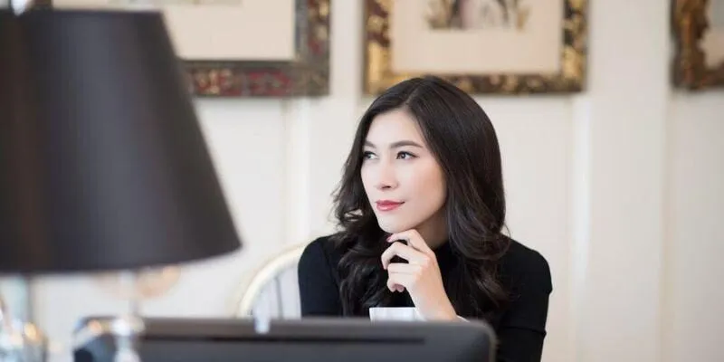 Tiểu sử và hành trình sự nghiệp của tác giả nội dung Rikvip